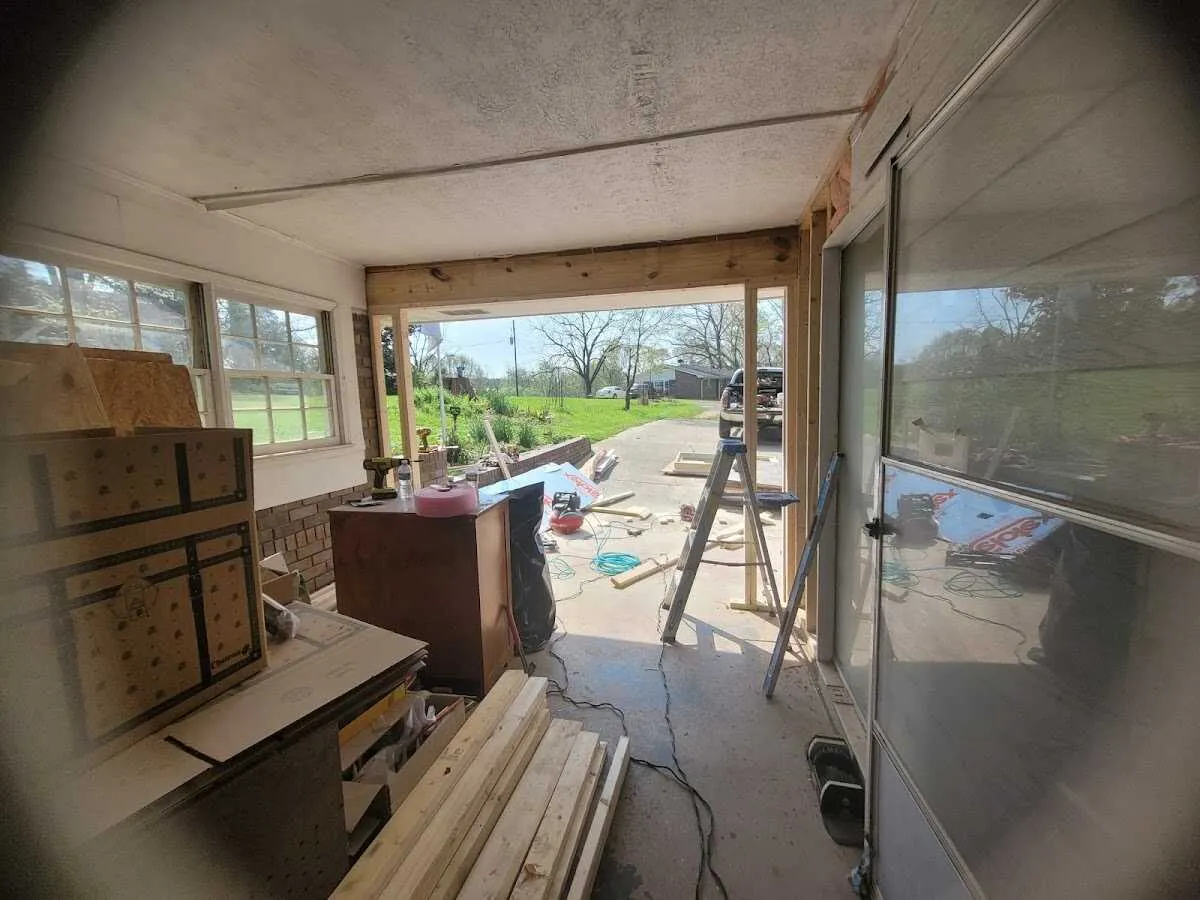 Air movers and dehumidifier for Water Mitigation Services in Baldwin